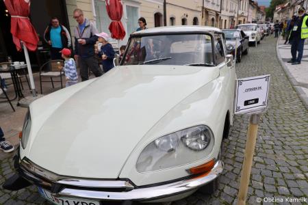V Kamniku so bila na ogled starodobna vozila  (8)